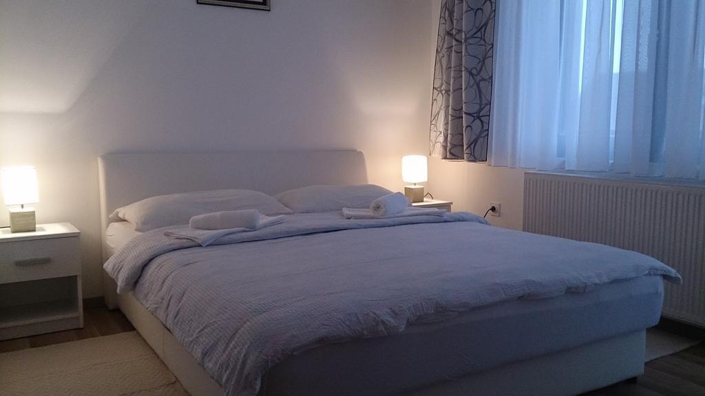 Apartman Marija Brajdic Rakovica Exterior photo